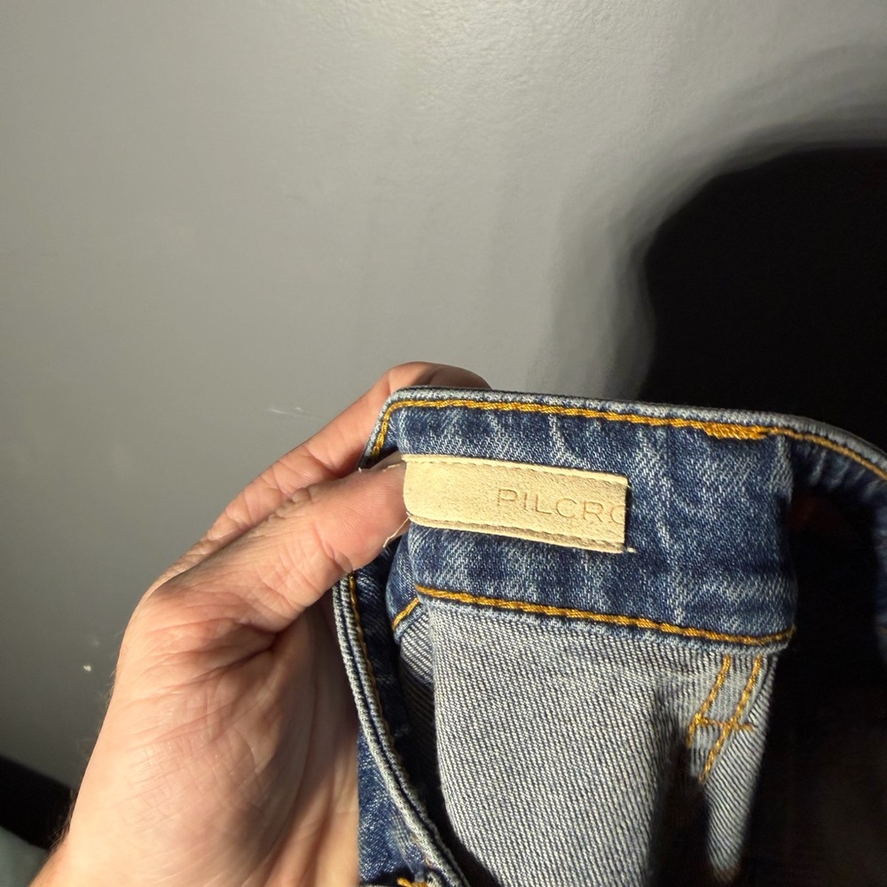 Anthropologie Pilcro The Vintage Straight Medium Wash Distressed Jeans Size 26 - Picture 6 of 6